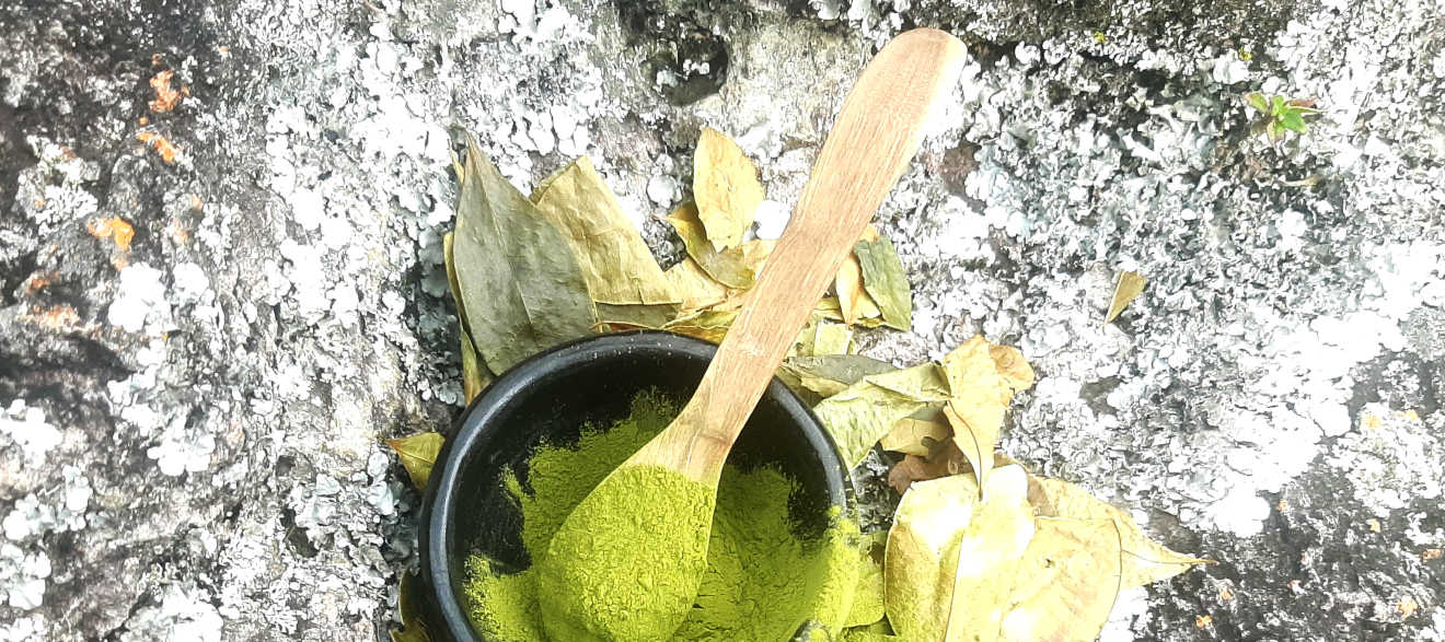 mambe-detalle-producto-mambe-media-parte-superior-mambe-y-ambil-1320px